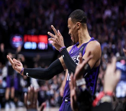 东契奇转投,独行侠,戴维斯寻得,OD体育,OD体育官网,OD体育官方,OD体育下载